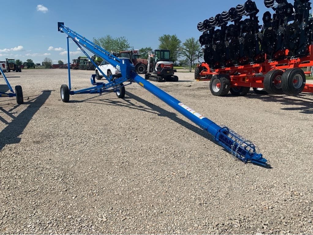 2024 Brandt 842A Equipment Image0