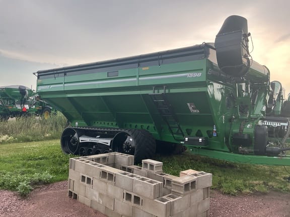2024 Brent 1598 Equipment Image0