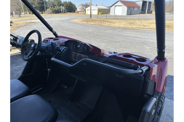 Image of Yanmar YU700G equipment image 3