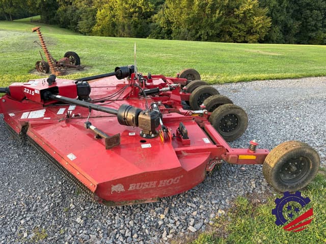 Image of Bush Hog 2215 equipment image 1