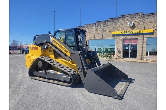Image of New Holland C362 equipment image 1