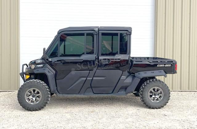 Image of Can-Am Defender HD10 equipment image 3