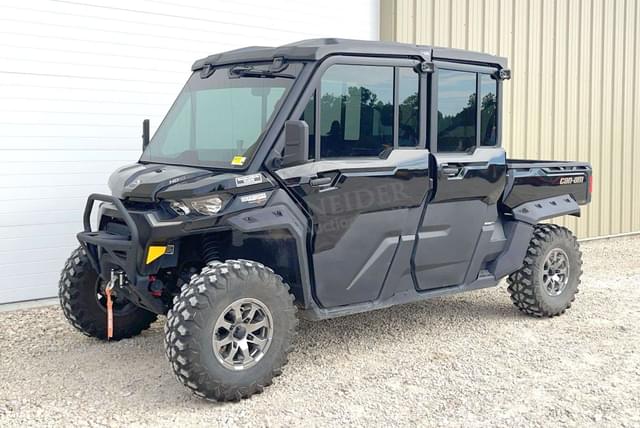 Image of Can-Am Defender HD10 equipment image 1