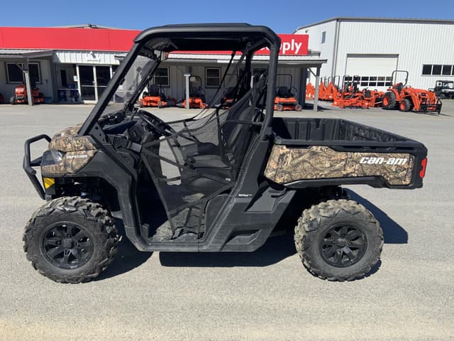 Image of Can-Am Defender HD9 equipment image 2