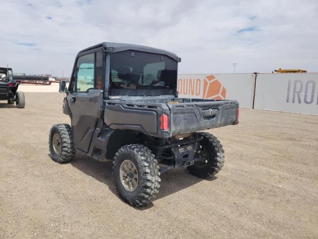 Image of Can-Am Defender HD10 equipment image 2