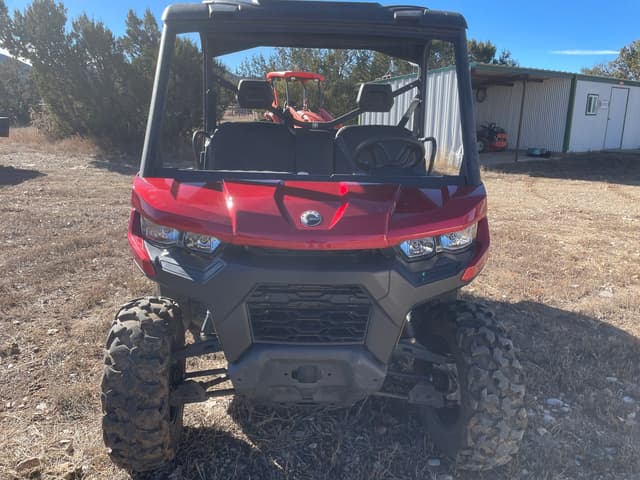 Image of Can-Am Defender equipment image 2