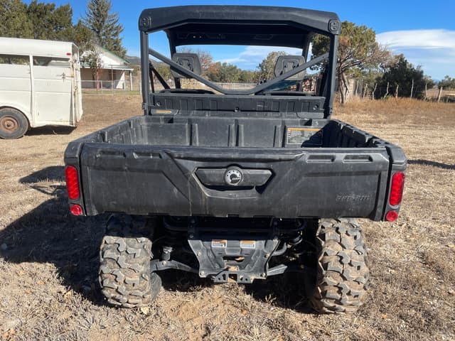 Image of Can-Am Defender equipment image 3