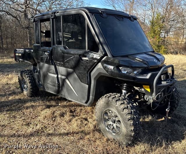 Image of Can-Am Defender equipment image 2