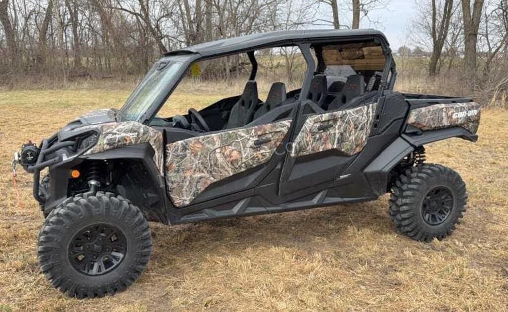 2024 Can-Am 1000R Equipment Image0