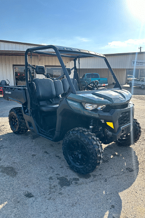 Image of Can-Am Defender HD9 Image 0