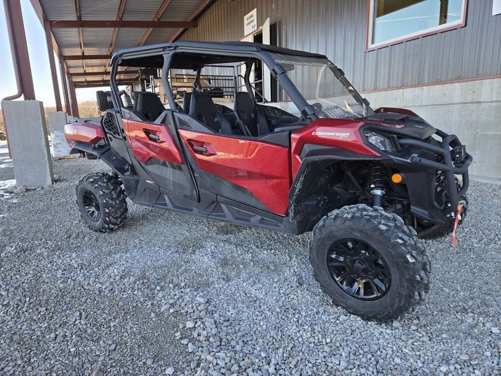 2024 Can-Am Commander MAX XT 1000R Equipment Image0