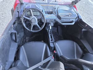 2024 Can-Am Commander MAX XT 1000R Image