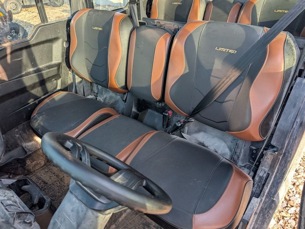 2024 Can-Am Defender Max Limited Equipment Image0