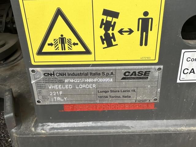 Image of Case 221F equipment image 4