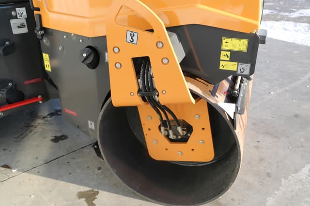 Image of Case DV36E equipment image 4