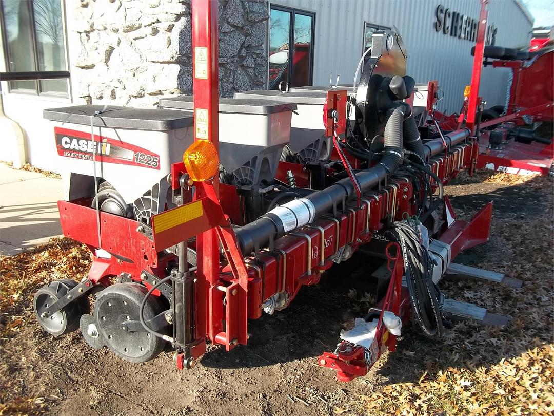 Image of Case IH 1225 Image 1