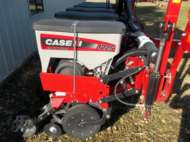 Image of Case IH 1225 equipment image 3