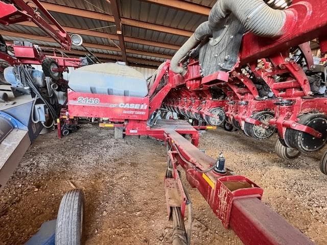 Image of Case IH 2140 equipment image 3