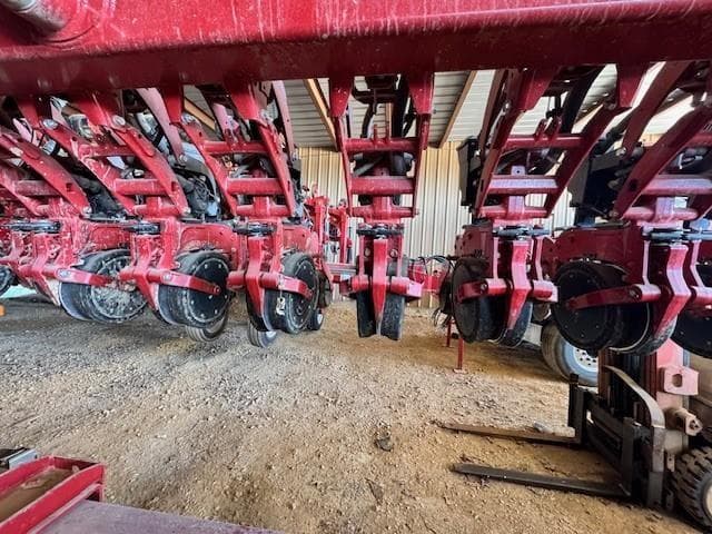 Image of Case IH 2140 equipment image 4