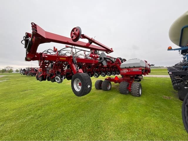Image of Case IH 2140 equipment image 2