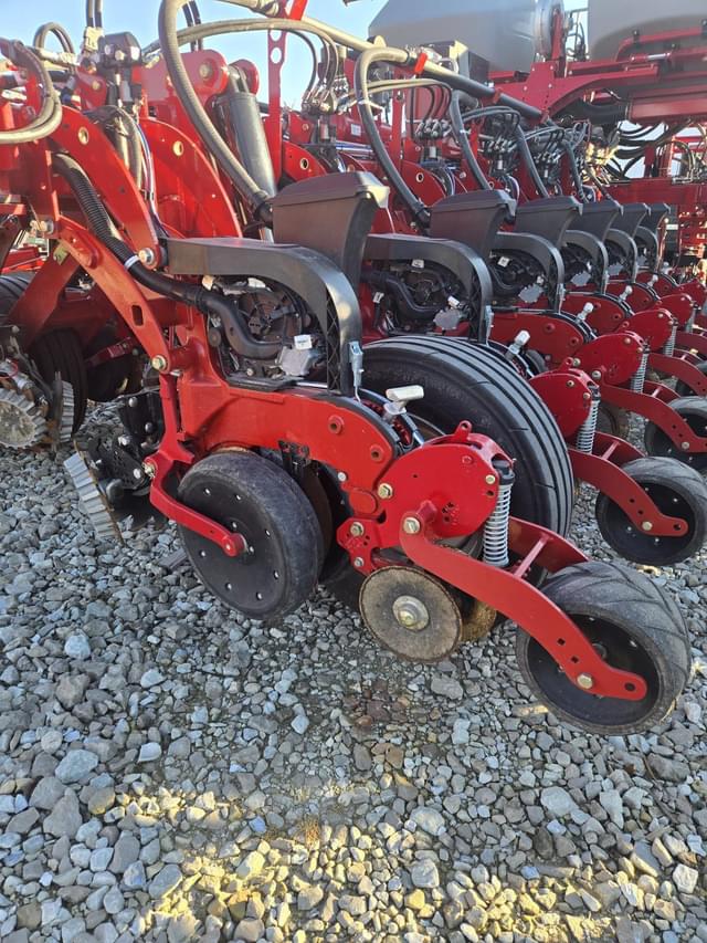 Image of Case IH 2150 equipment image 2