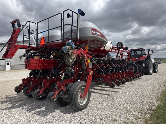 Image of Case IH 2150 equipment image 2
