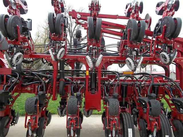 Image of Case IH 2150S equipment image 2