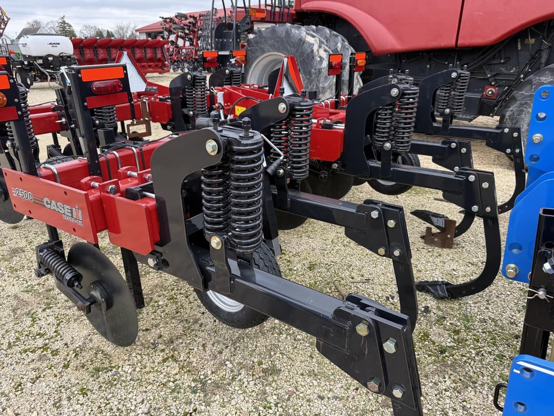 Image of Case IH 2500 Image 1
