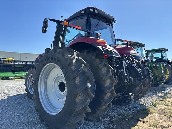 Image of Case IH Magnum 310 equipment image 3