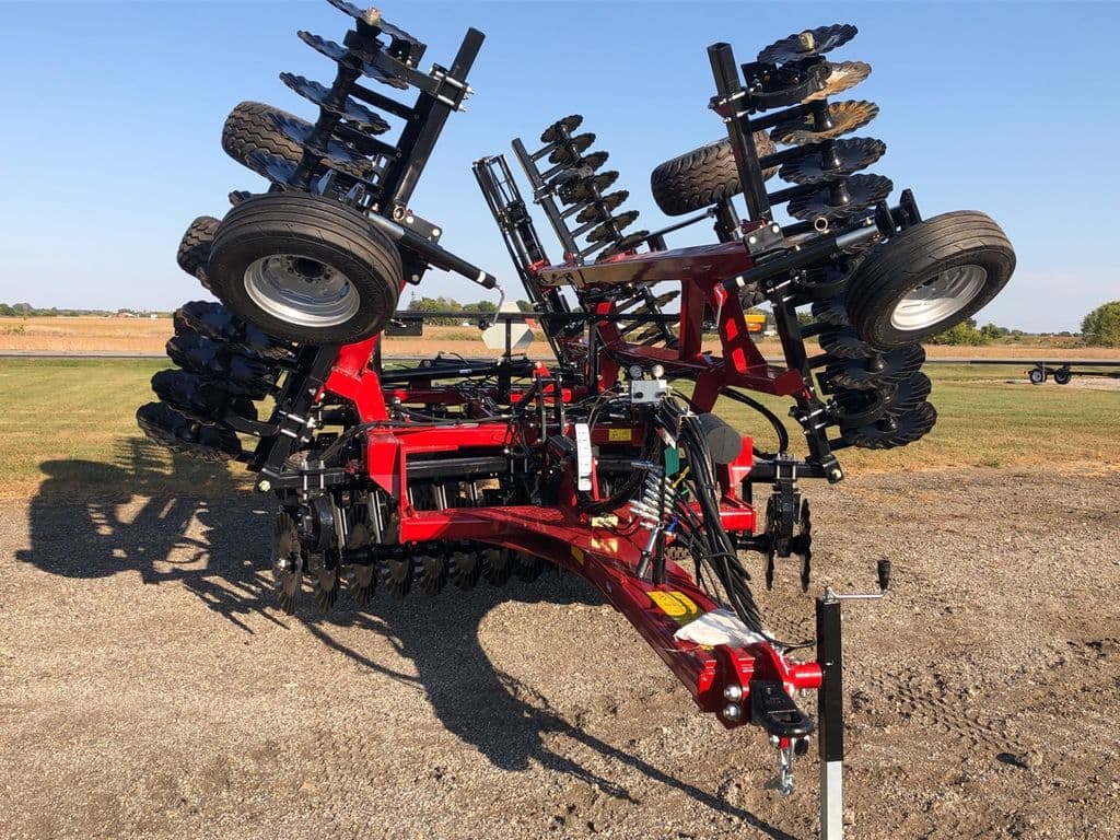 Image of Case IH 335VT Image 1