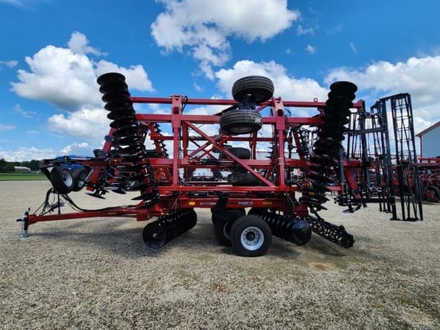 Image of Case IH 345 equipment image 1