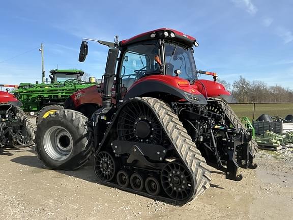 Image of Case IH Magnum 400 Rowtrac equipment image 3