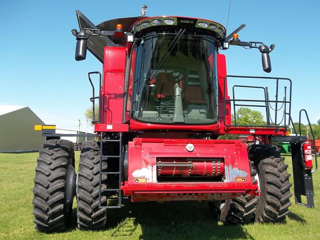 Image of Case IH 6160 equipment image 2