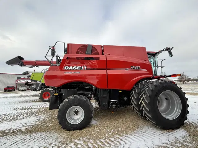 Image of Case IH 7250 equipment image 4
