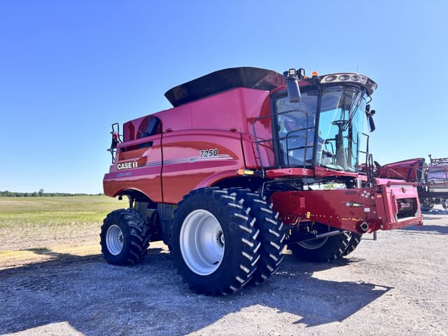 Image of Case IH 7250 equipment image 1