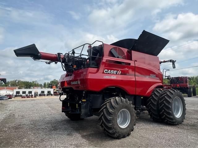 Image of Case IH 7250 equipment image 2