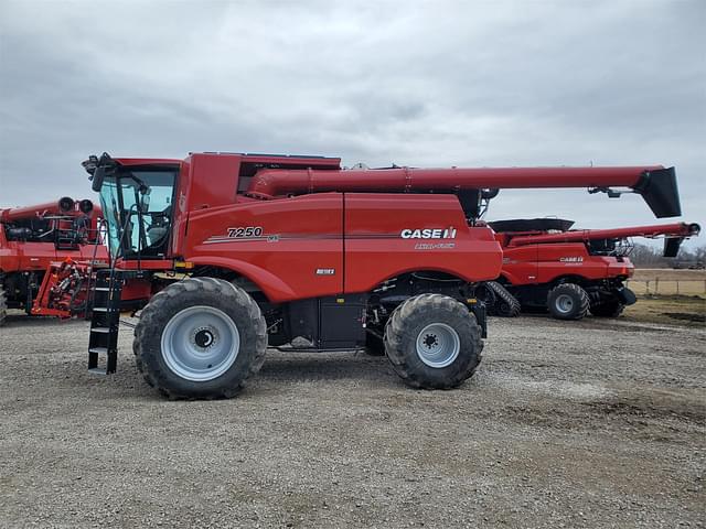 Image of Case IH 7250 equipment image 1