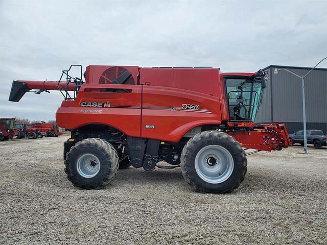 Image of Case IH 7250 equipment image 3