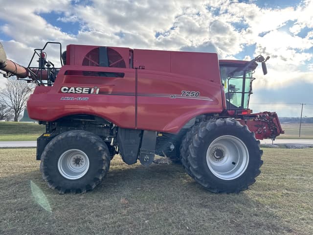 Image of Case IH 7250 equipment image 1