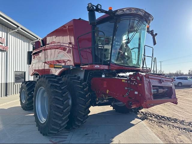 Image of Case IH 7250 equipment image 2