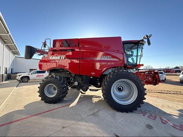 Image of Case IH 7250 equipment image 3