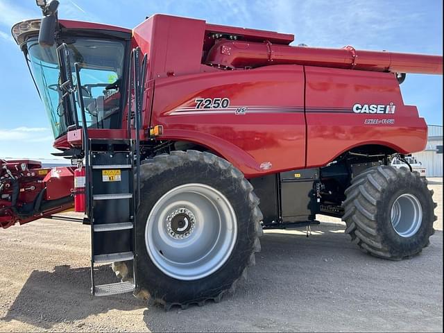 Image of Case IH 7250 equipment image 2
