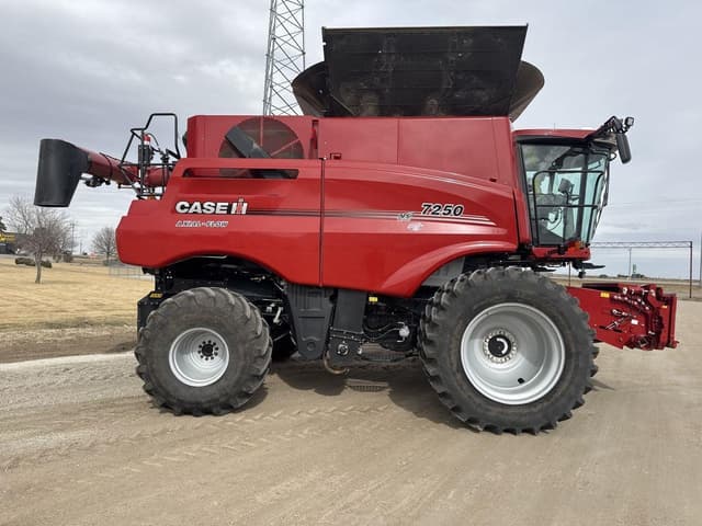 Image of Case IH 7250 equipment image 2