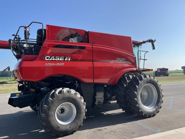 Image of Case IH 7250 equipment image 1