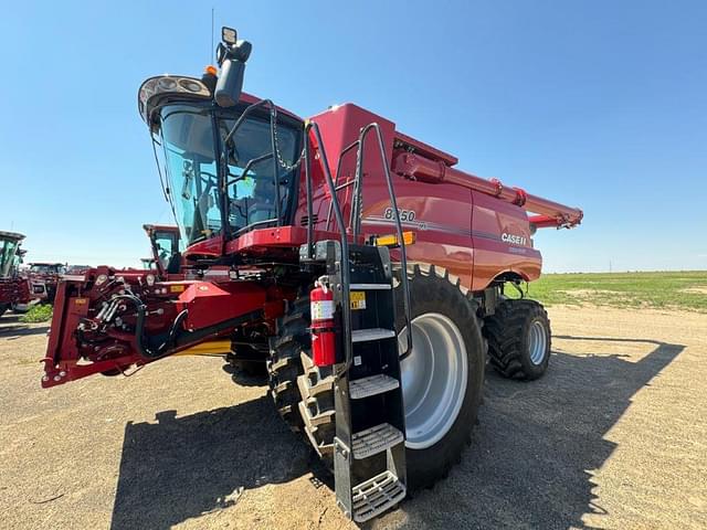 Image of Case IH 8250 equipment image 1