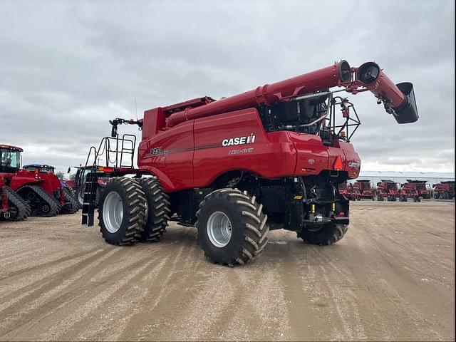 Image of Case IH 8250 equipment image 1