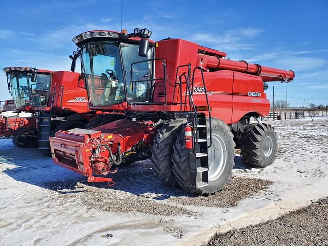 Image of Case IH 8250 equipment image 1