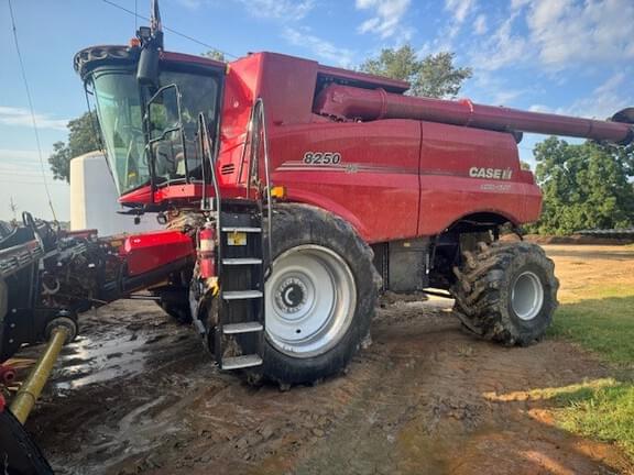 Image of Case IH 8250 equipment image 3