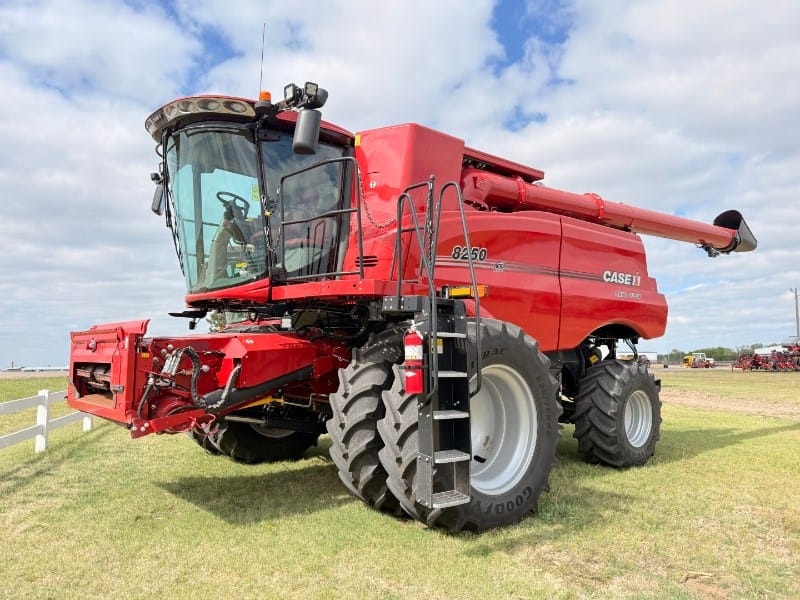 2024 Case IH 8250 Equipment Image0