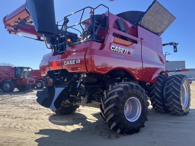 Image of Case IH 8250 equipment image 3